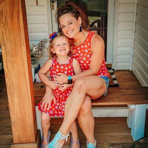 Meet your Posher, Elizabeth noel